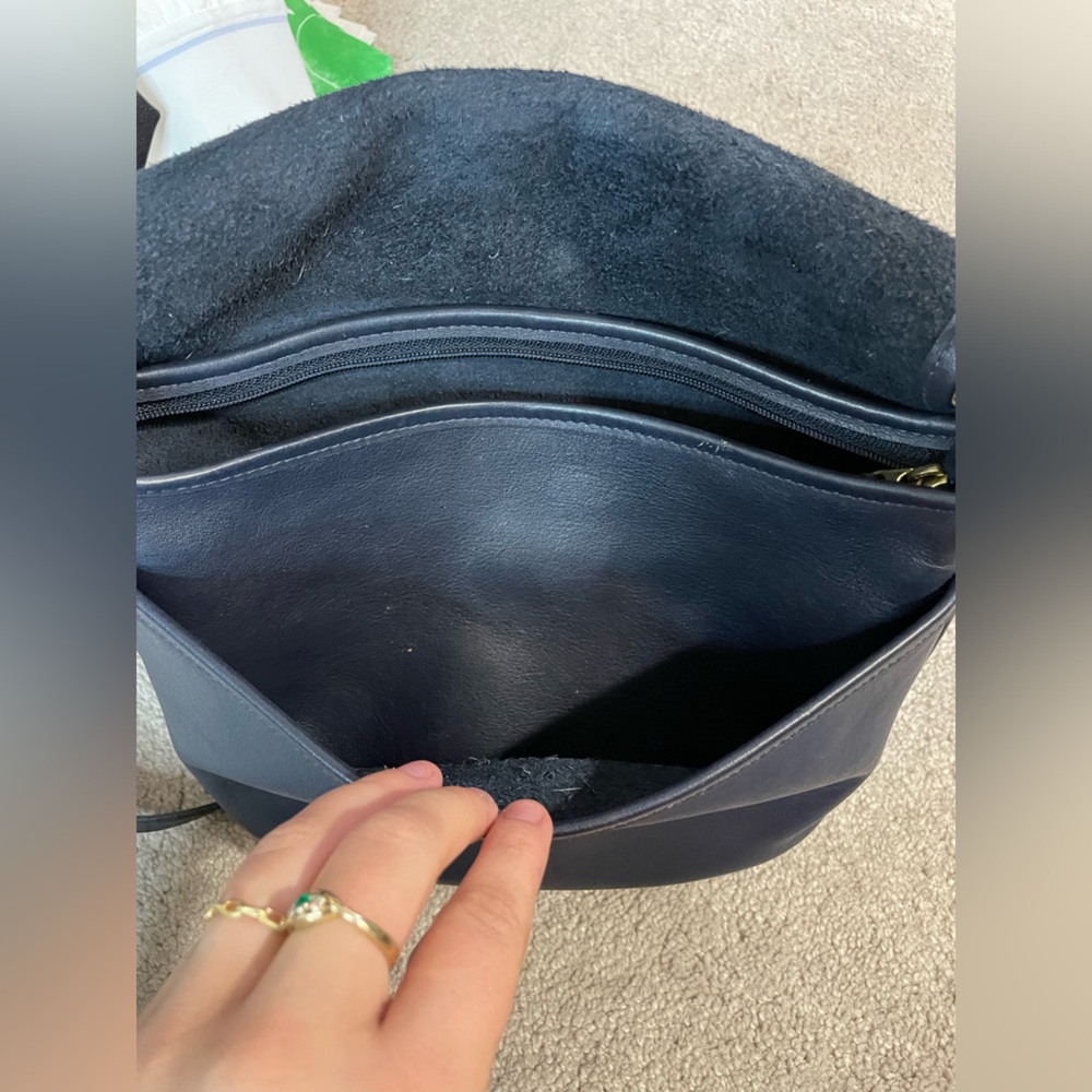 Vintage Navy Coach Fletcher Bag - Picture 9 of 14